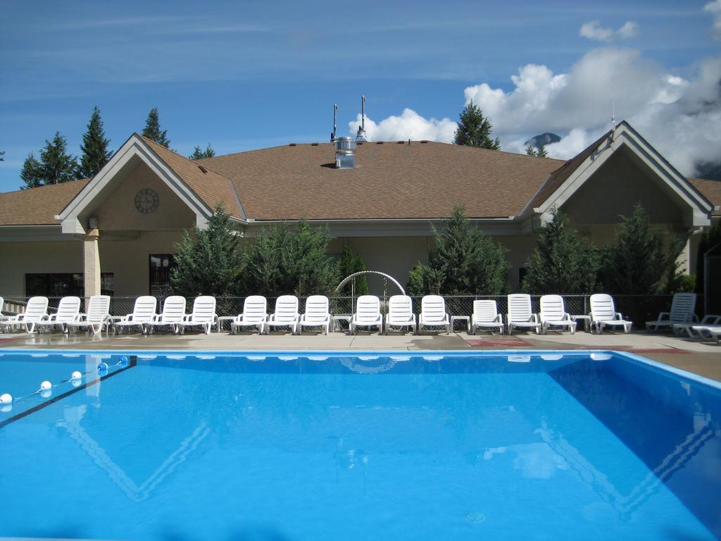 Radium Valley Vacation Resort Invermere Eksteriør bilde